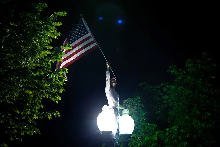 2xnj3722-jpg4776488091405390443