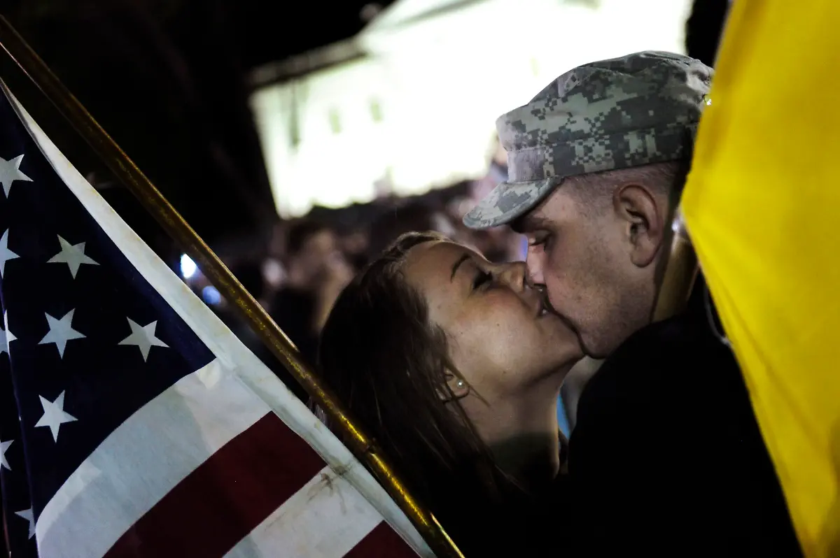 2011-05-02T064146Z-01-WAS922-RTRMDNP-3-BINLADEN-JPG830325300558569387