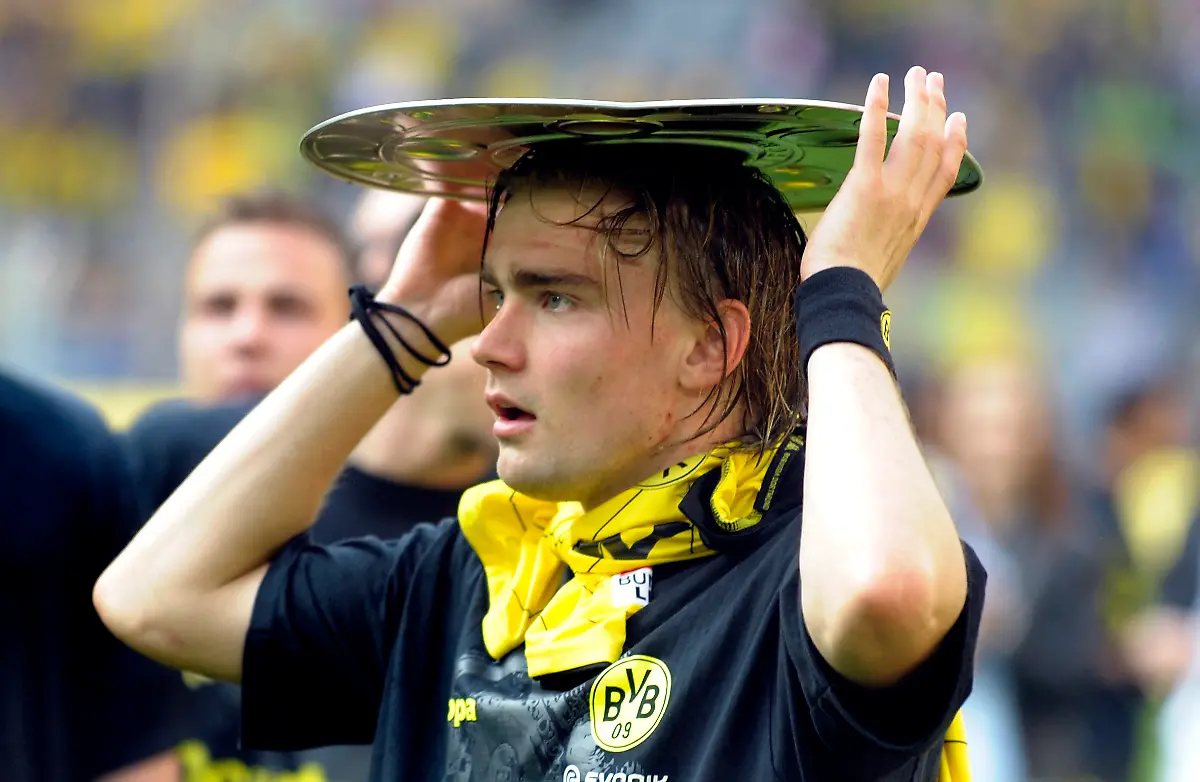 DDI1094-20110430-jpg3818990317387384987