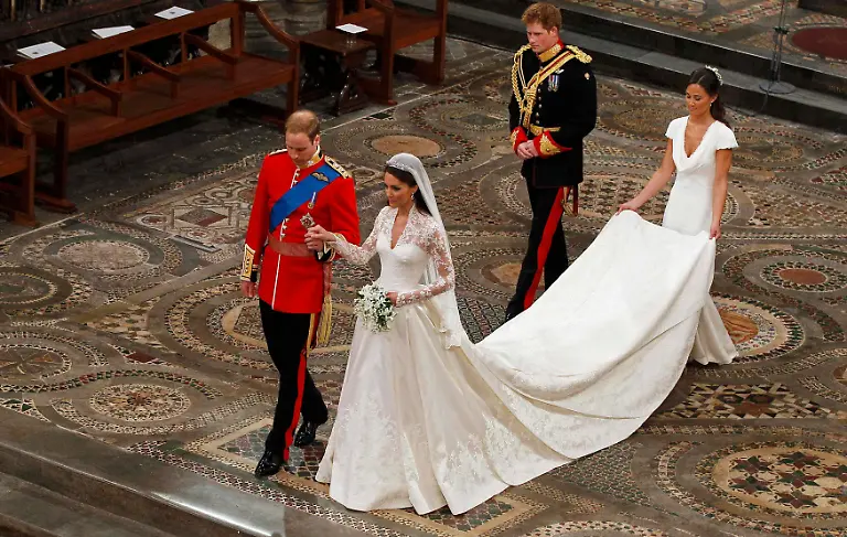 2011-04-29T115937Z-01-LON350-RTRMDNP-3-BRITAIN-WEDDING-SERVICE-JPG7302730211850198530