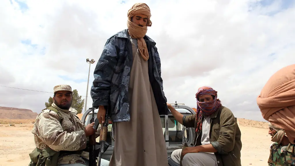 2xju4147-jpg6260654376398334847