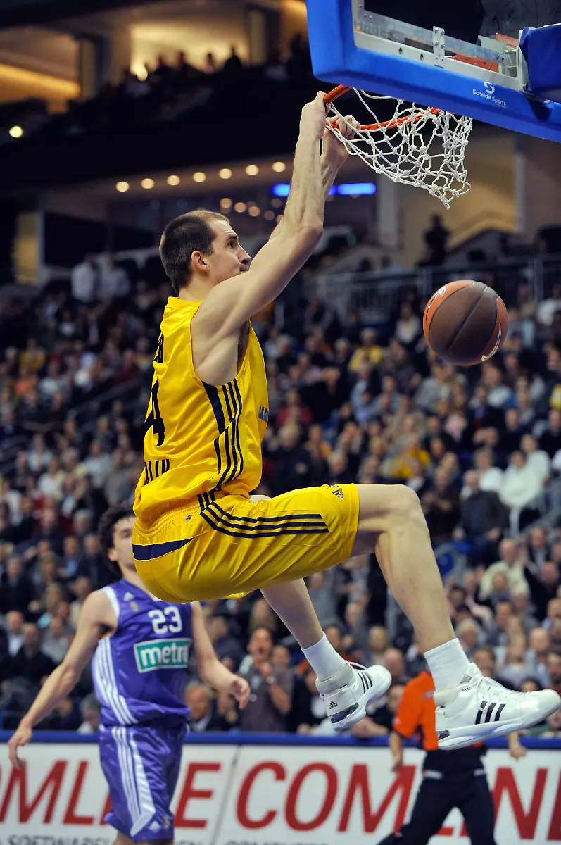 13630287albabasketball