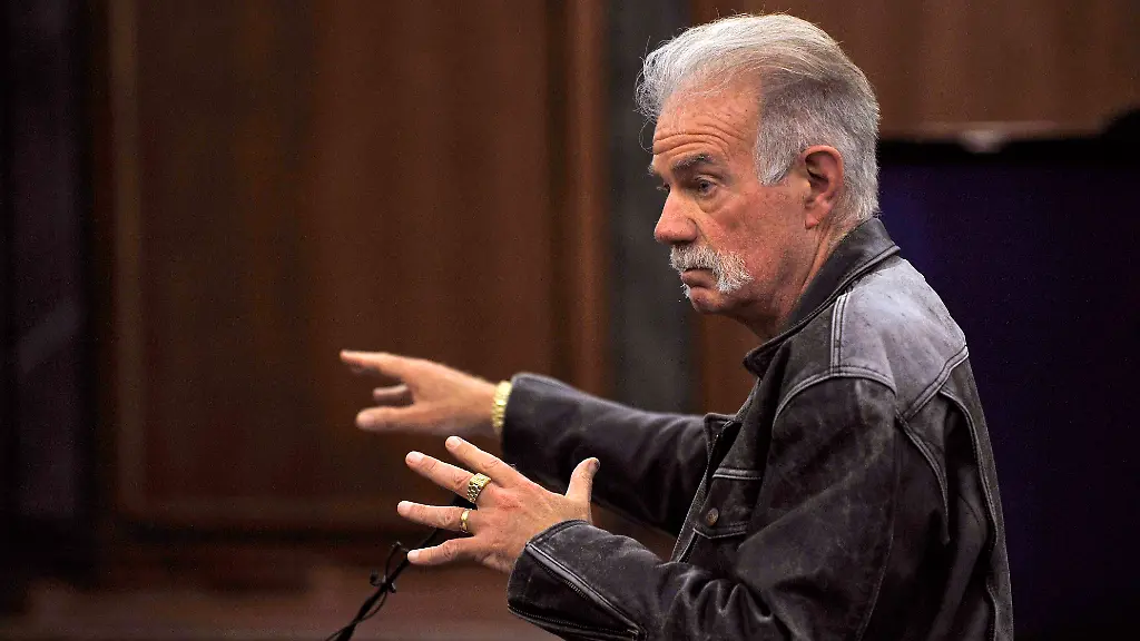 2011-04-22T214341Z-01-WAS46-RTRMDNP-3-USA-JPG7402880524202781592