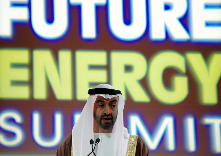 2011-04-20T082913Z-01-SIN007-RTRMDNP-3-BRITAIN-WEDDING-JPG7674327612467794403