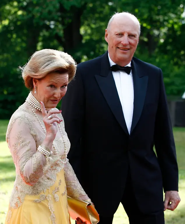 2011-04-20T084125Z-01-SIN036-RTRMDNP-3-BRITAIN-WEDDING-JPG8814565056364899805