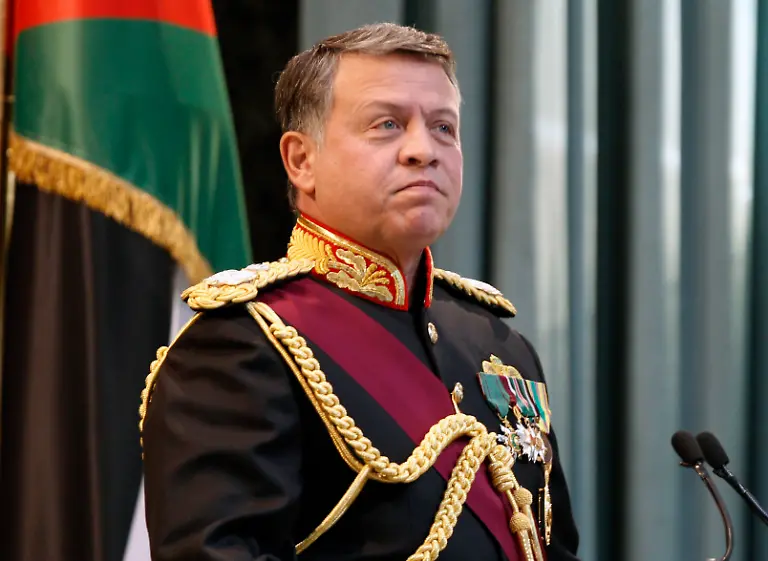 2011-04-20T083607Z-01-SIN024-RTRMDNP-3-BRITAIN-WEDDING-JPG3041899196411486102