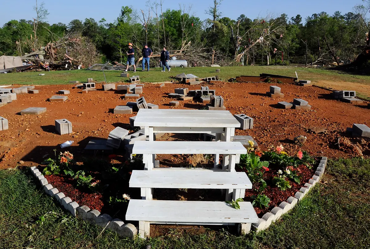 1303061292-jpg8212959212643113498