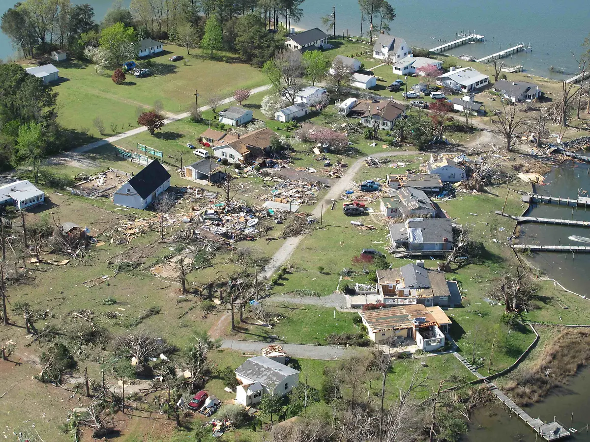 1303082008-jpg7587698455559132859