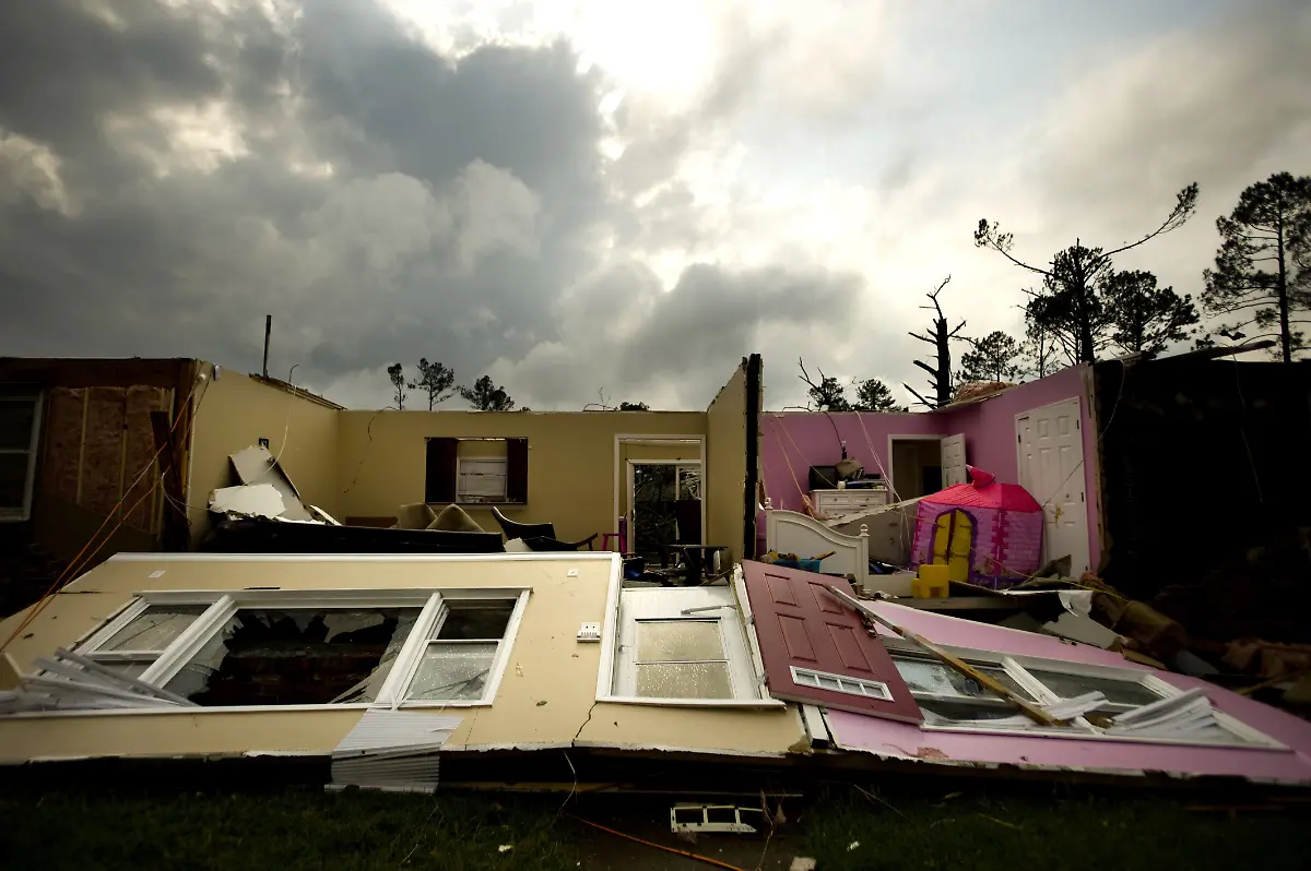 1303061336-jpg831129622968871262