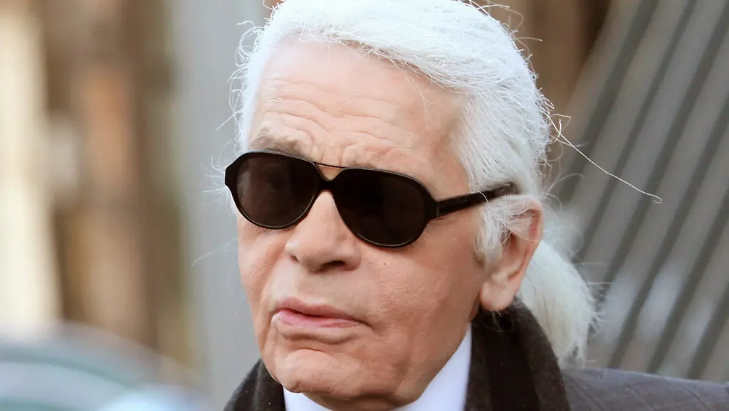 2xb11526-jpg3104748583943254881