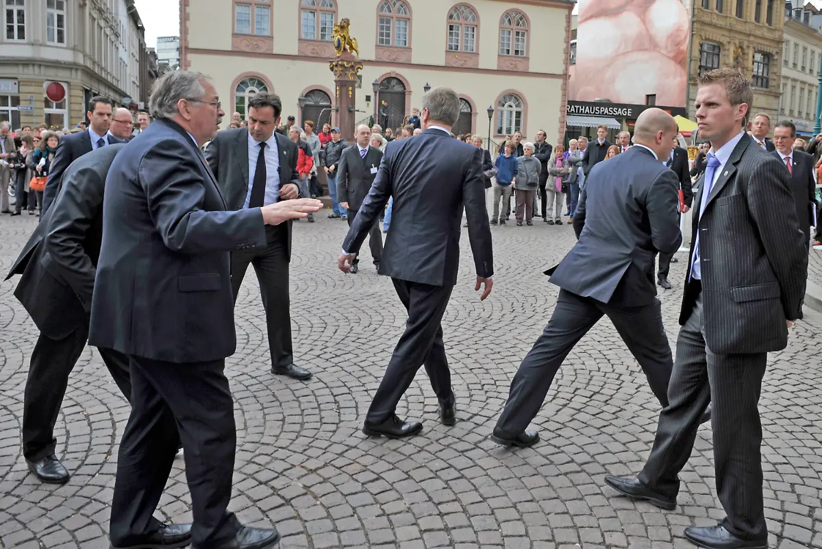 2xb21338-jpg3739694013436723597