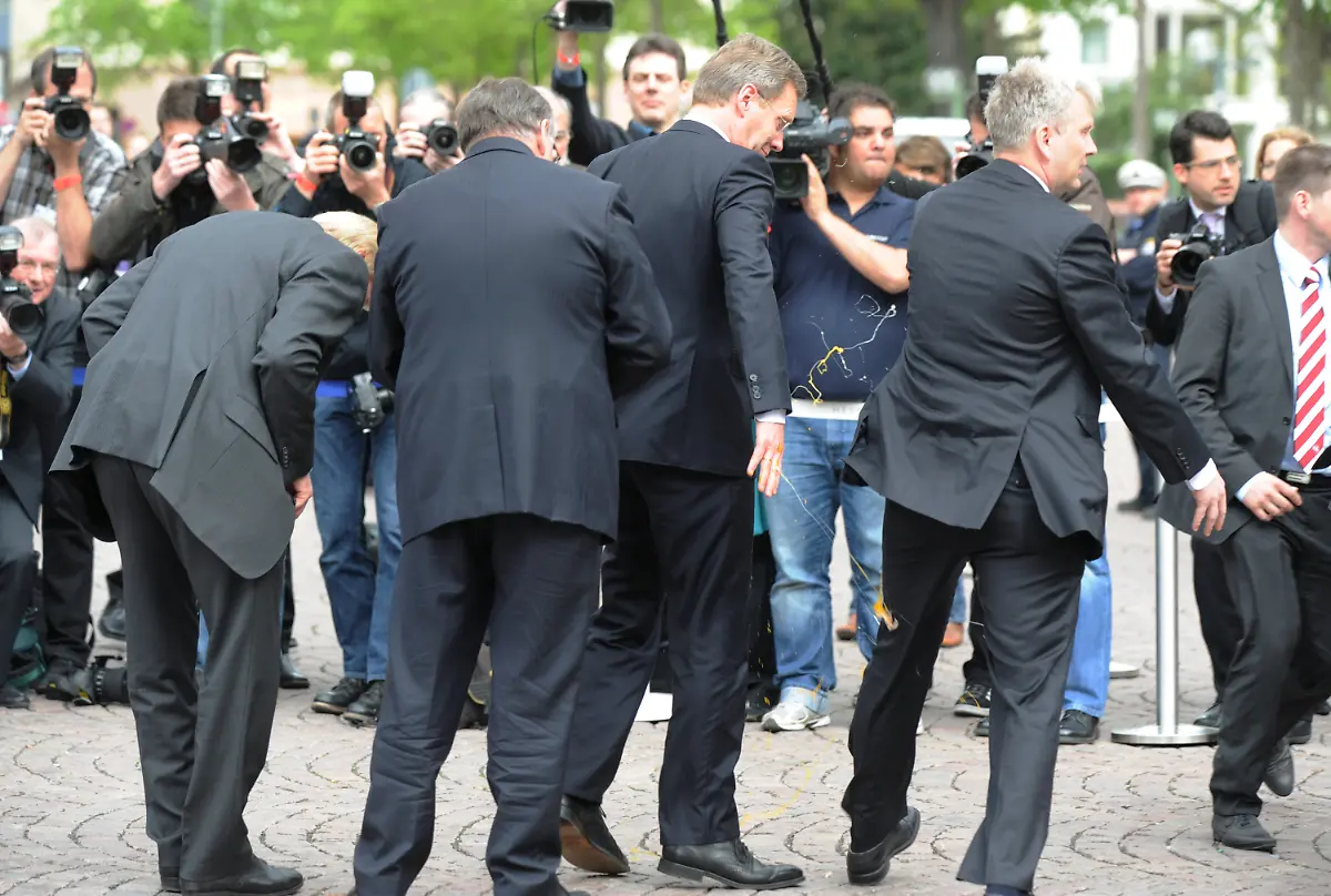 2xb25739-jpg4997676019011270425