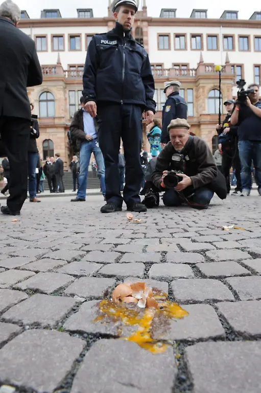 1302785867-jpg2659787975217428499