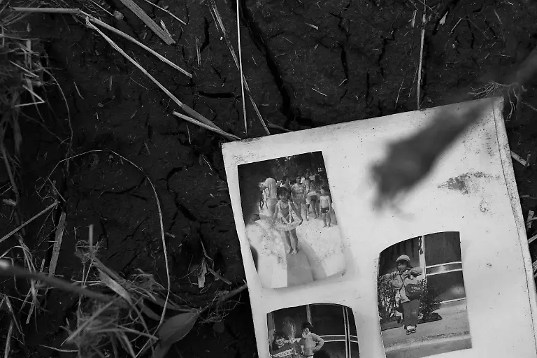 1302574619-jpg6815379707693649234