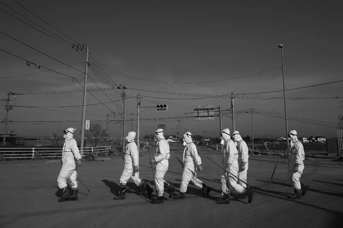 1302574740-jpg5178940082986051183