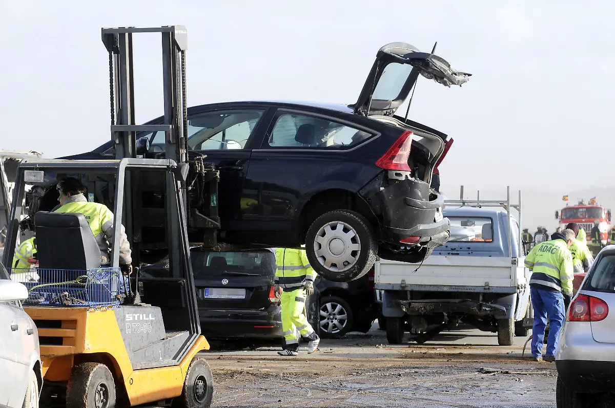 1302281953-jpg3114004972745439159