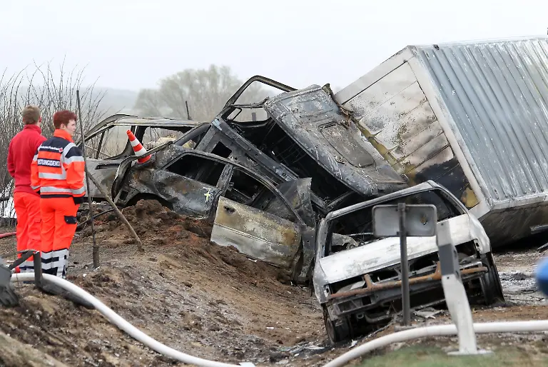 2x770259-jpg9125045850160974663