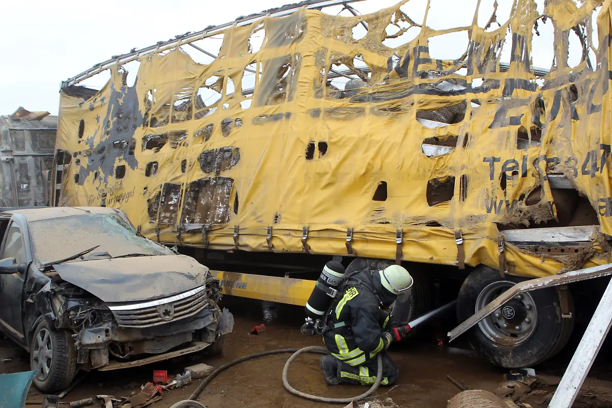 2x734427-jpg3979268878241225239