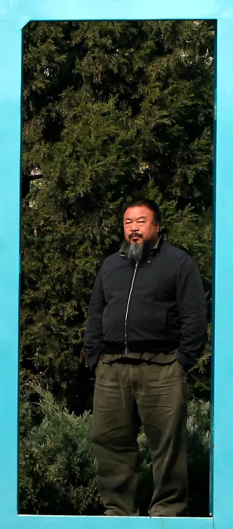 1301820799-jpg5429240613837424465