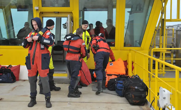 1302101899-jpg3090081837420470097