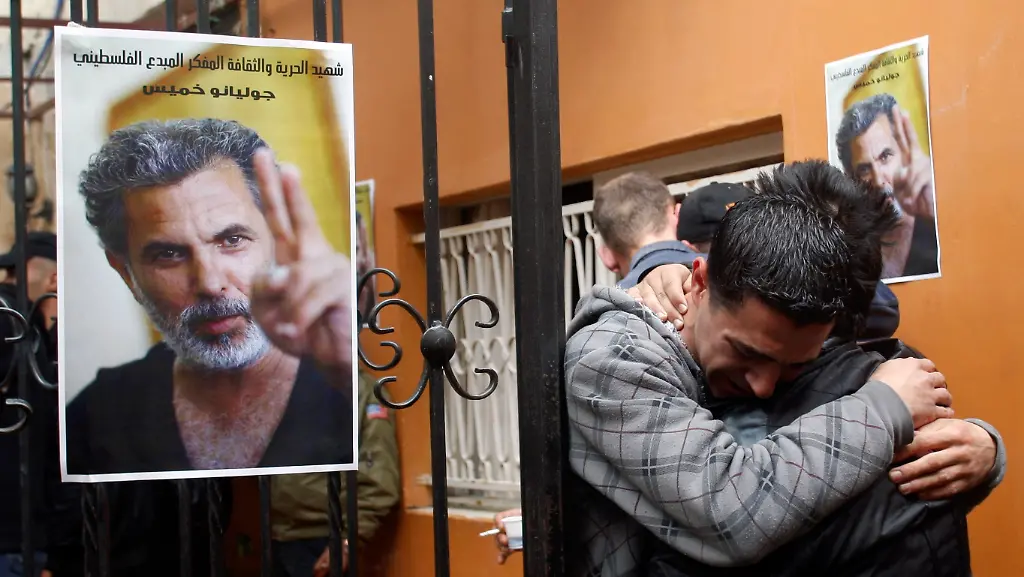 2011-04-05T115531Z-01-JER04-RTRMDNP-3-PALESTINIANS-ISRAEL-ACTOR-JPG5901133440339180656