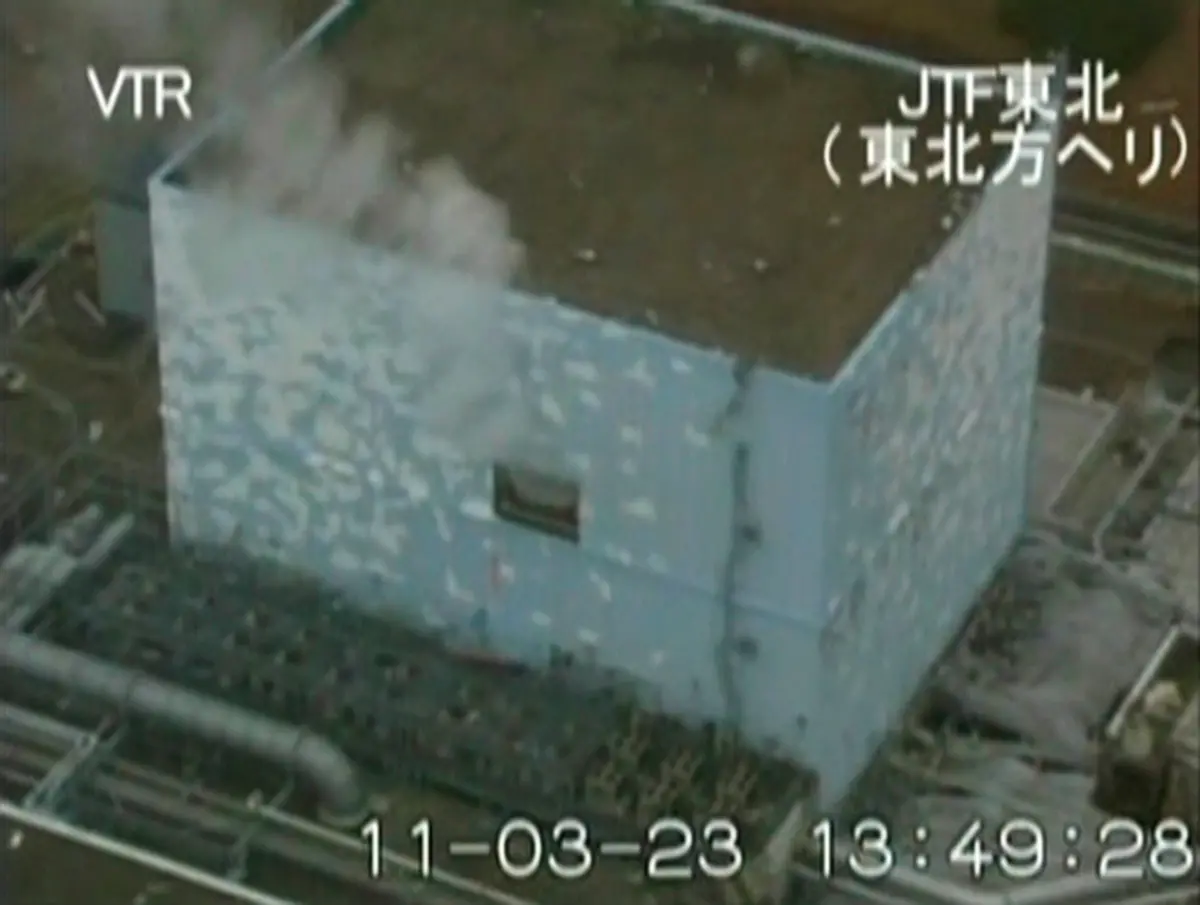 2011-03-25T162403Z-01-SIN51-RTRMDNP-3-JAPAN-NUCLEAR-JPG7788811761865889811