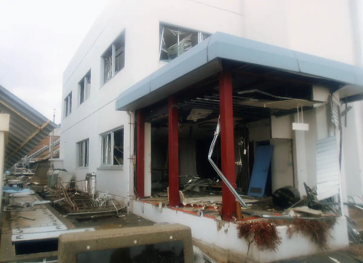 Japan-Earthquake-TOK841-jpg108132317594260666