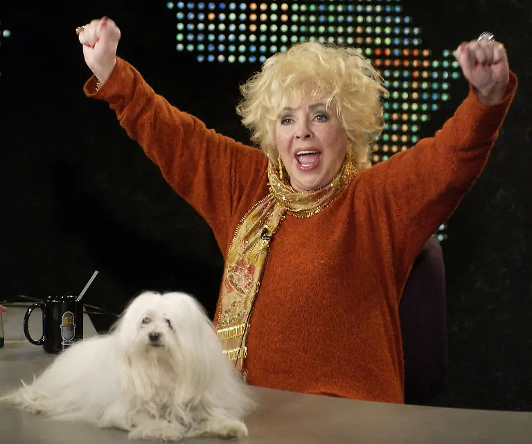 2011-03-23T133135Z-01-WAS99D-RTRMDNP-3-PEOPLE-TAYLOR-JPG6247924873922179001