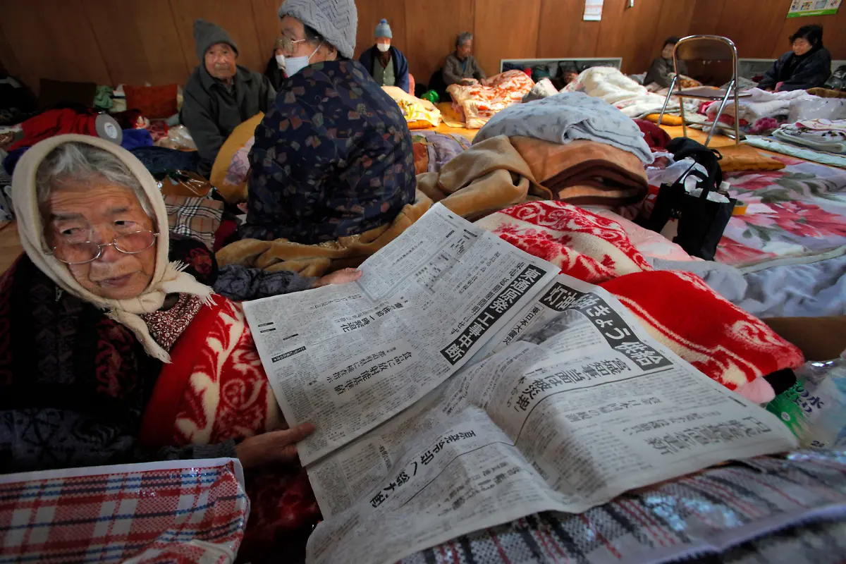 Japan-Earthquake-XITS103-jpg4646755117641519004