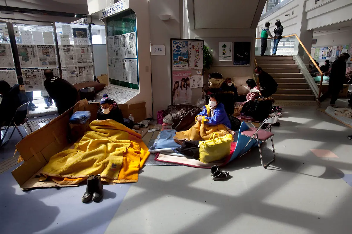 Japan-Earthquake-XDG108-jpg5359808386988649871