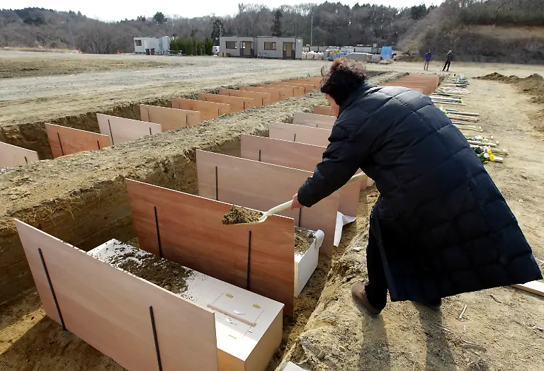 2011-03-22T090822Z-01-HIG317-RTRMDNP-3-JAPAN-JPG5136623734909255261