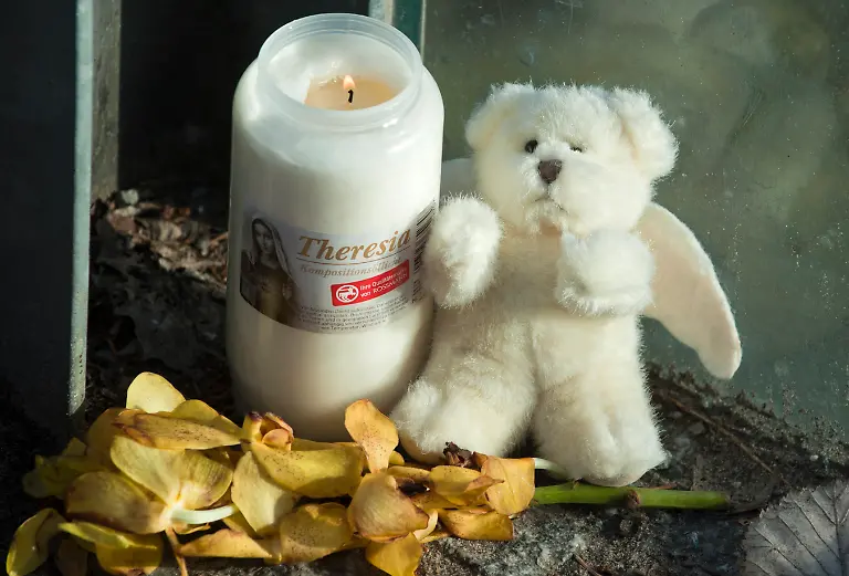 200311BER651-200311BER651-jpg6781452384004256713