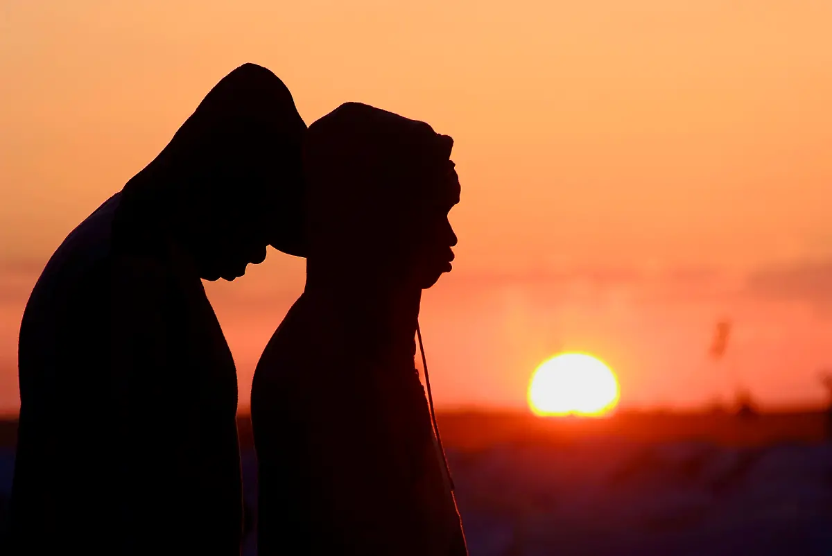 2011-03-19T184539Z-01-ANI02-RTRMDNP-3-TUNISIA-BORDER-JPG7808947485654636363