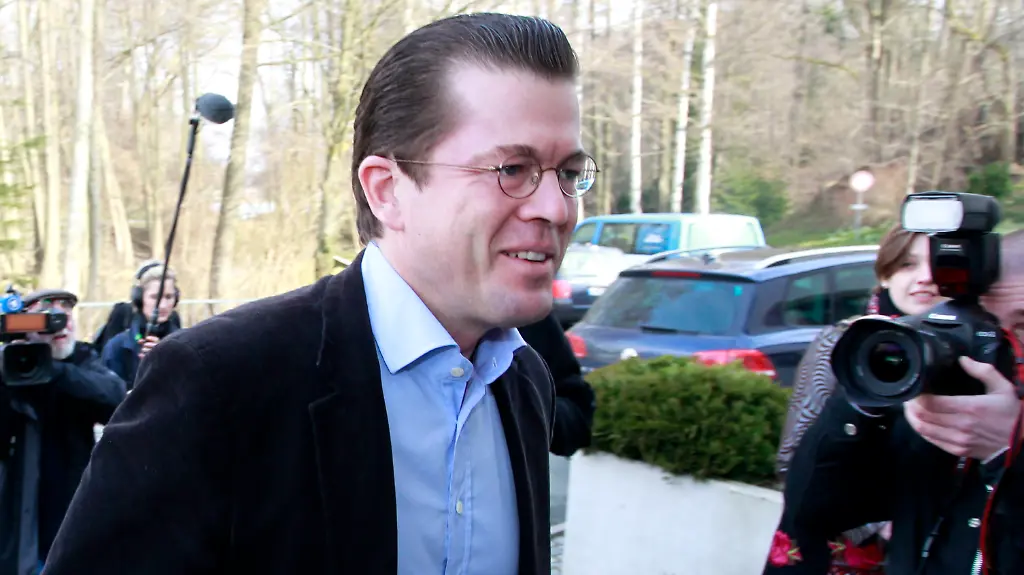 190311NUE118-190311NUE118-jpg4311826089816140244