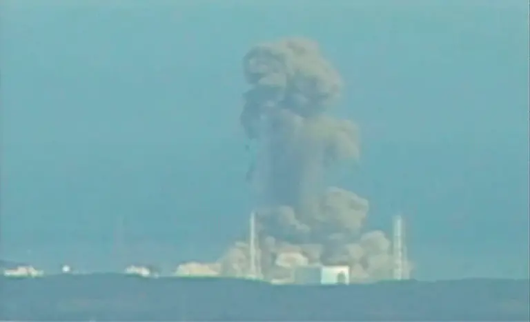 2011-03-14T043040Z-01-SIN71-RTRMDNP-3-JAPAN-QUAKE-RADIOACTIVITY-JPG1438738109951316279