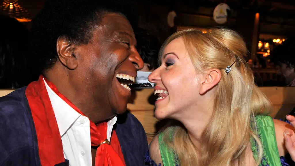 2wsi1153-jpg1921883519311200130