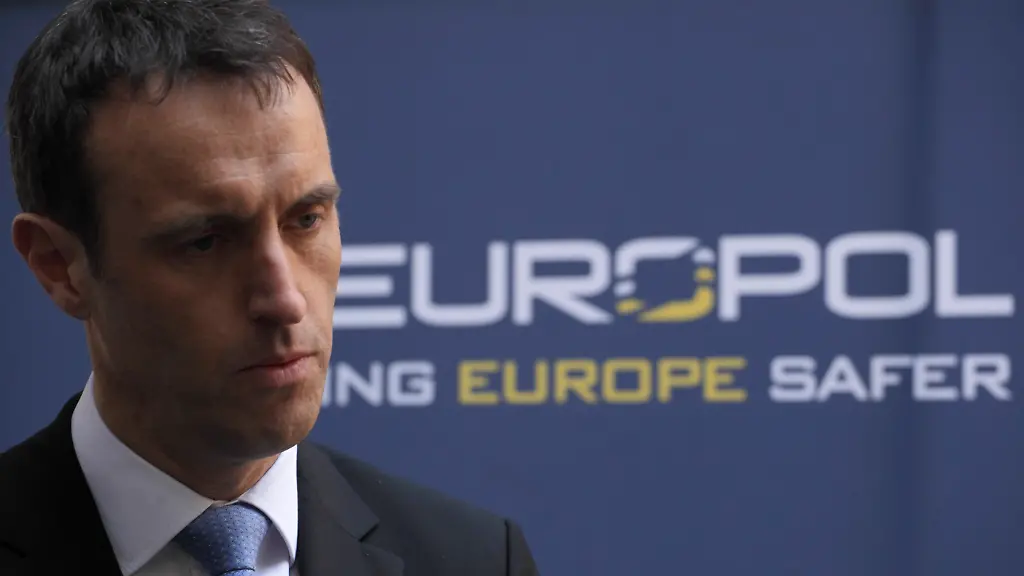 1300285452-jpg8834599279898388407