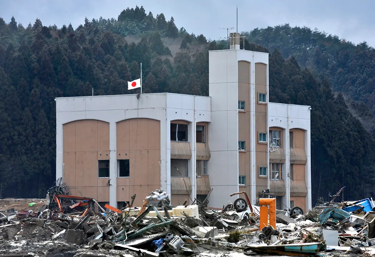 2wrn5831-jpg5801651631130626788