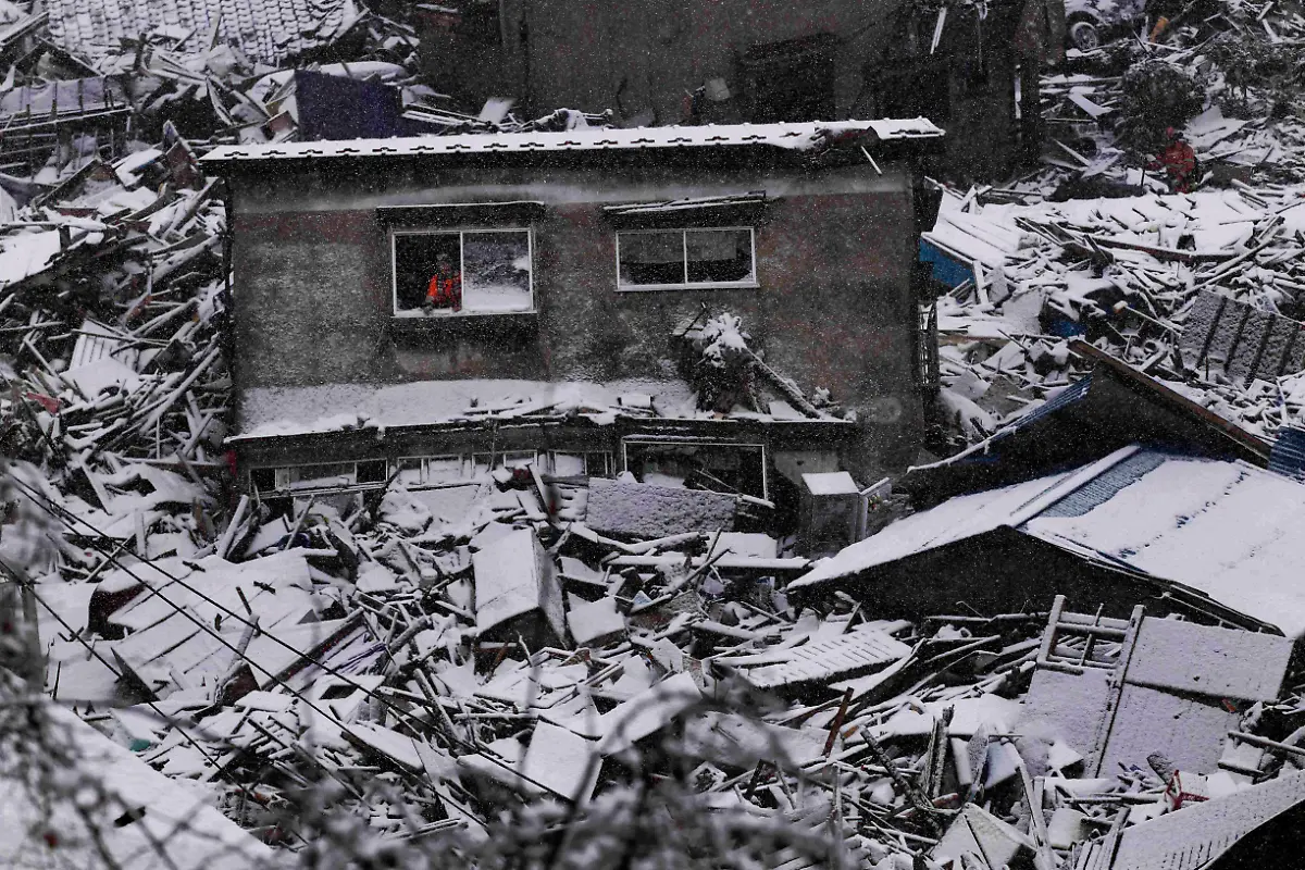 1300274091-jpg1371091434345356885