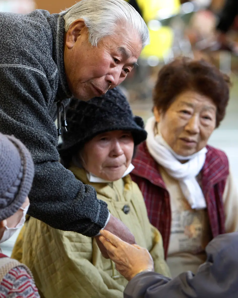 Japan-Earthquake-XKAN101-jpg7425816682009263418