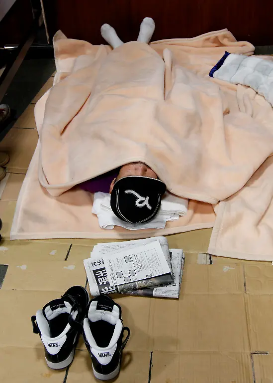 Japan-Earthquake-XMB107-jpg6759338142094207467