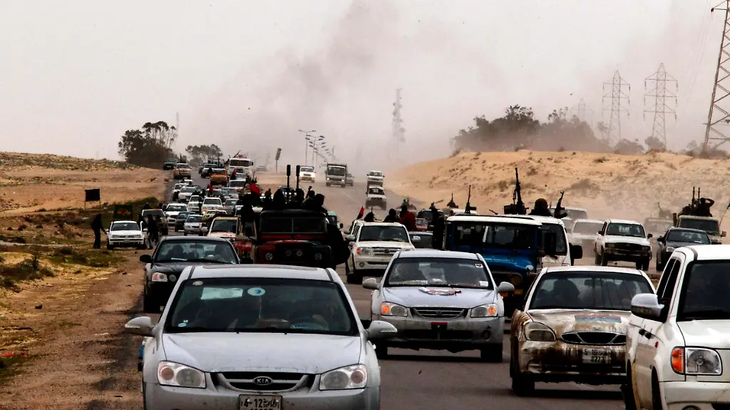 2011-03-15T172725Z-01-GOT18-RTRMDNP-3-LIBYA-AJDABIYAH-REBELS-JPG6989160044245535217