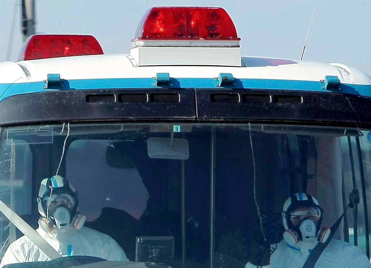 2011-03-12T153604Z-01-SIN690R-RTRMDNP-3-QUAKE-JAPAN-JPG1938084792193907765