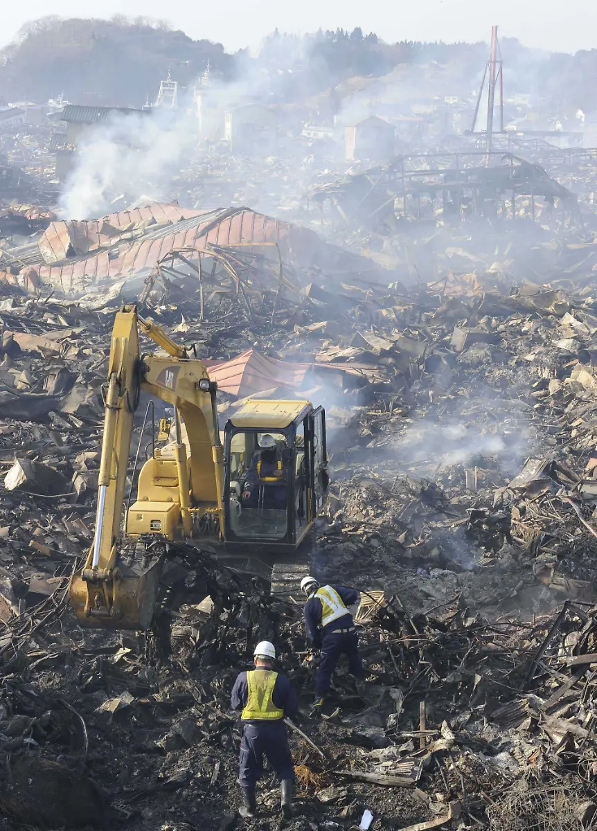 Japan-Earthquake-TOK820-jpg9003650290649115657