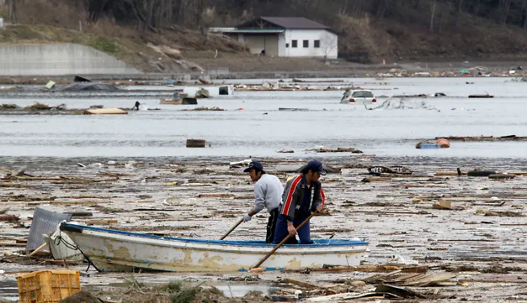 1300084196-jpg5759280707309694095