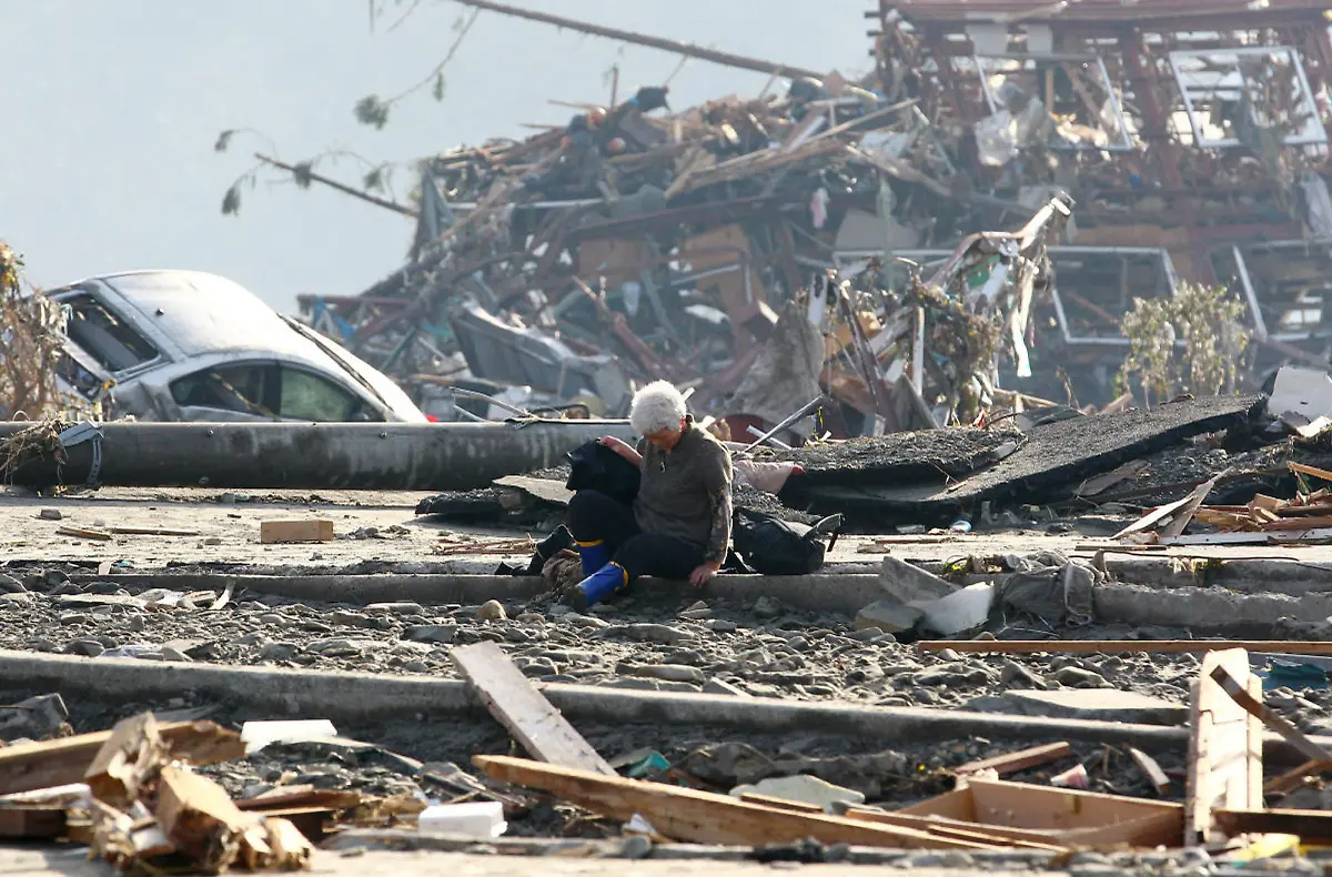 Japan-Earthquake-TOK867-jpg3089333090941624588