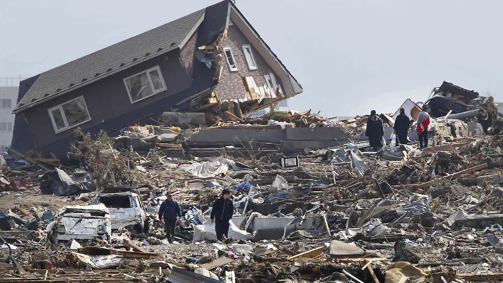 Japan-Earthquake-TTX840-jpg3235740271132854443