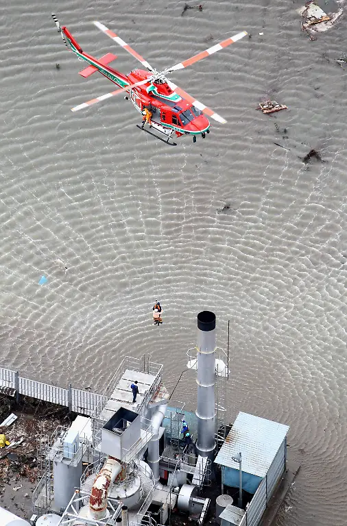 Japan-Earthquake-TOK839-jpg7946865091538489917