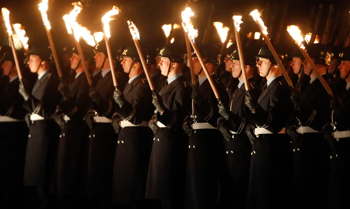 2011-03-10T180021Z-01-FAB48-RTRMDNP-3-GERMANY-JPG3979729698194442531