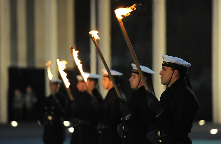 1299778050-jpg6887977970638851398